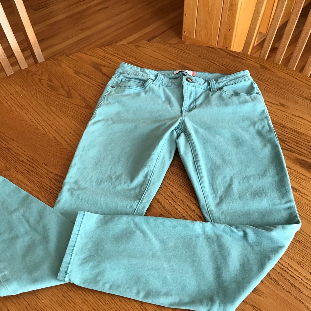 CAbi Skinny Jean